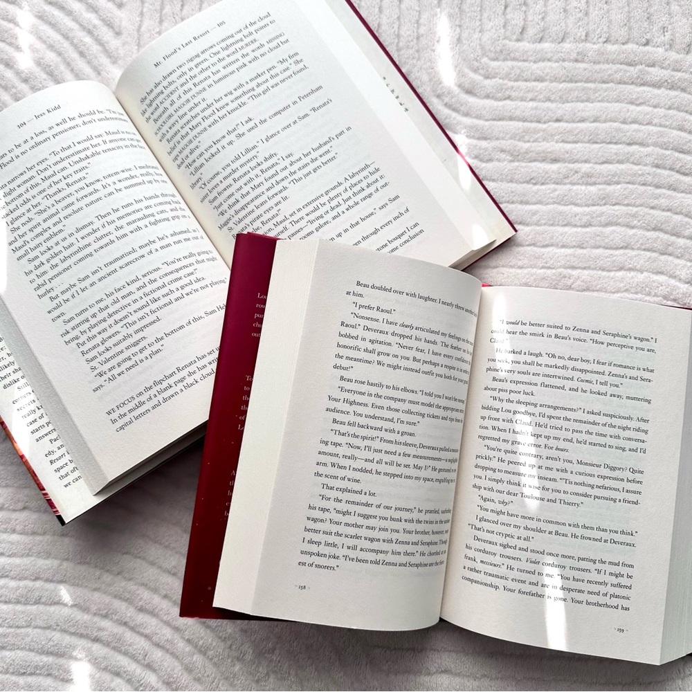 Fantasy and Fiction Hard Cover Book Bundle 🩸 - Picture 6 of 8